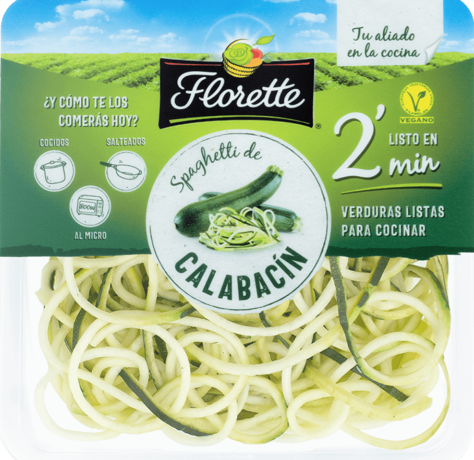 Espaguetis de calabacino con tortilla de claras.